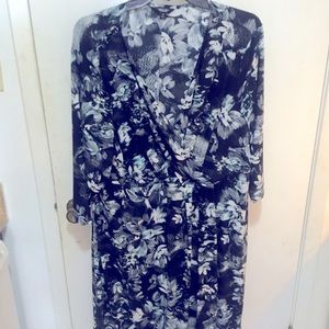 Vera Wang “Simply Vera” Plus size Floral Dress
